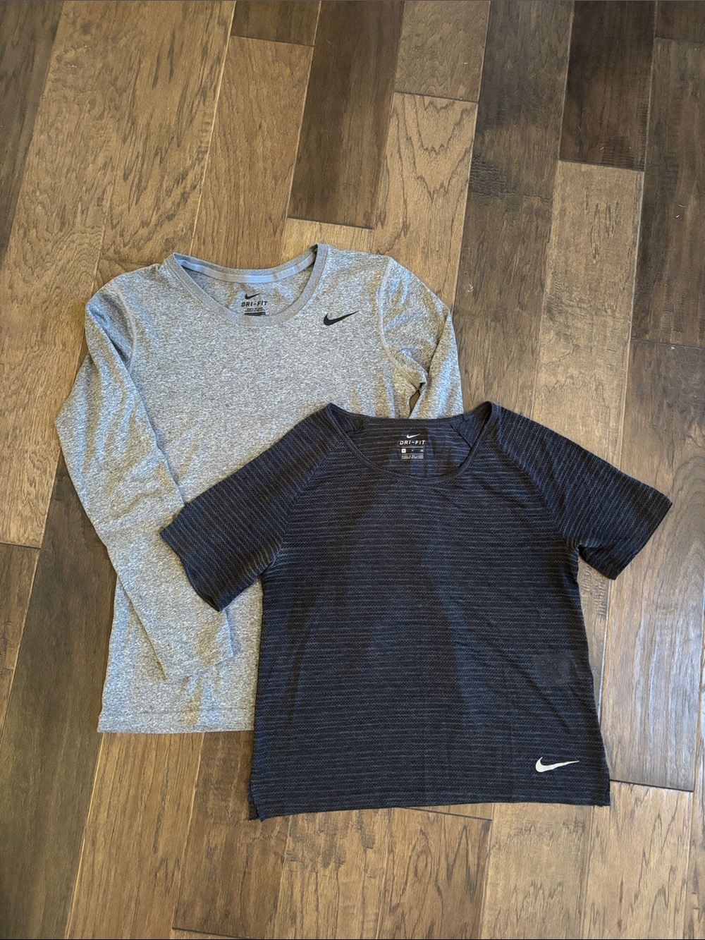 Nike Dri-Fit Women’s Running Athletic Tops Bundle Size Small